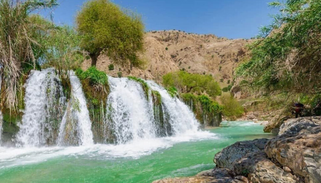 آبشار های آرپناه و زیبایی های بی نظیر